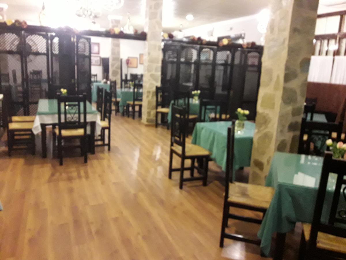 Hostal Hispalis Mairena De Alcor Exterior foto
